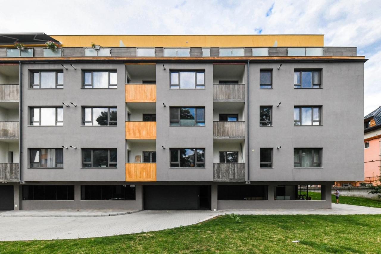 Modern Apartment In A Quiet Area Cluj-Napoca Eksteriør billede