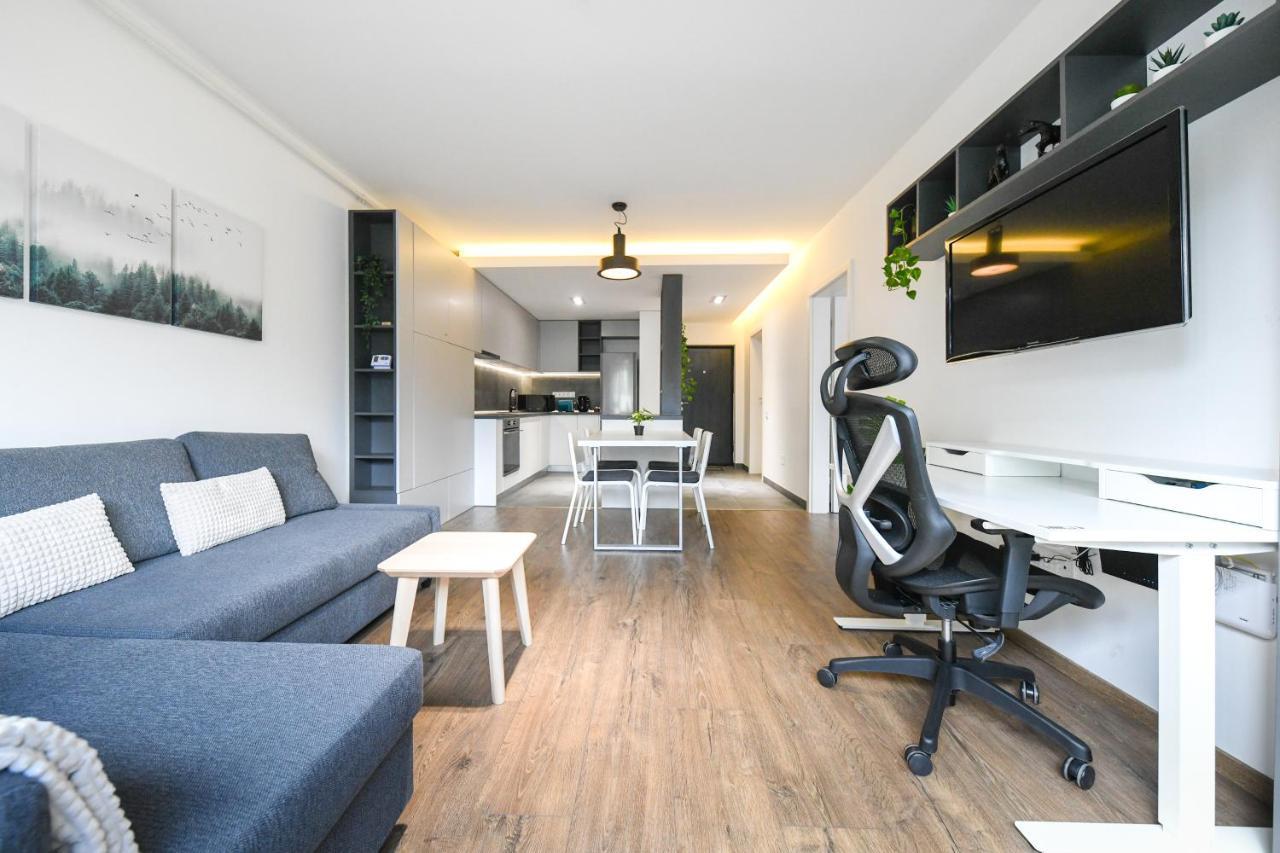 Modern Apartment In A Quiet Area Cluj-Napoca Eksteriør billede